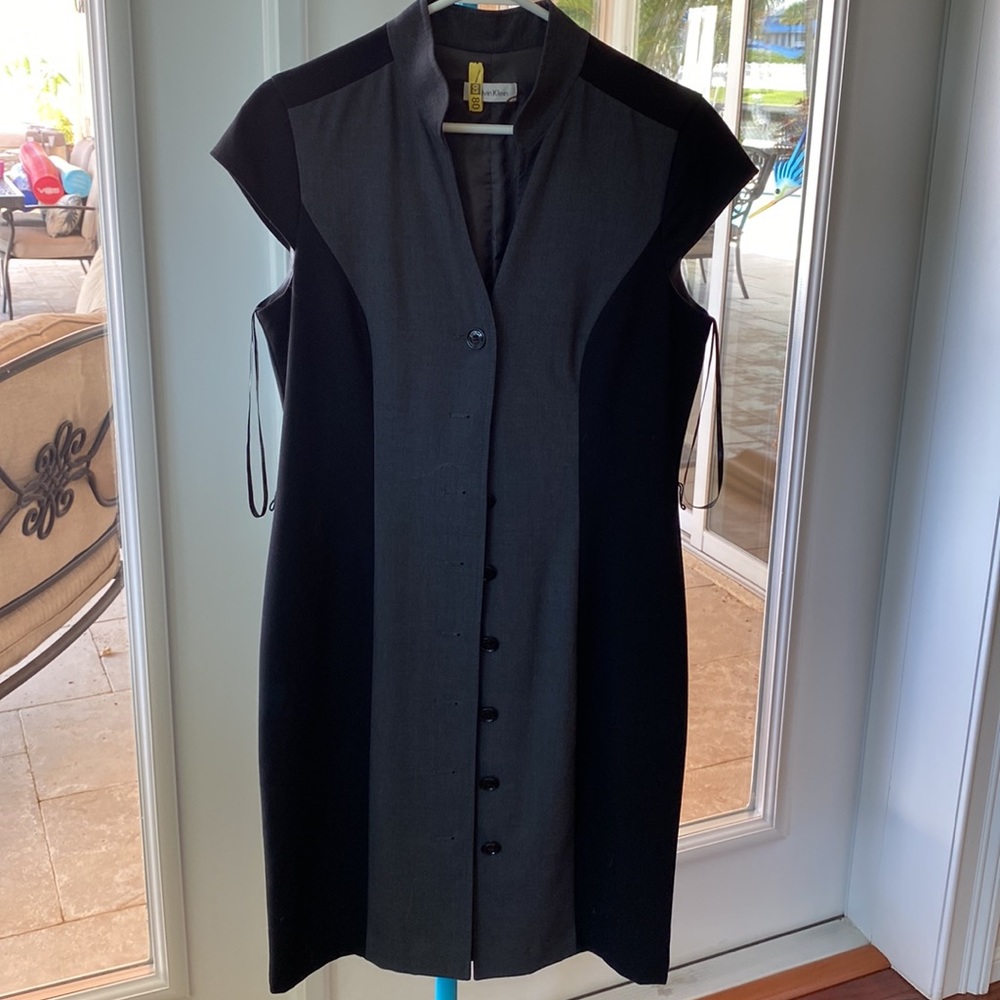 Calvin Klein grey/black front button dress with cap sleeve dress. 8 Barely worn!
